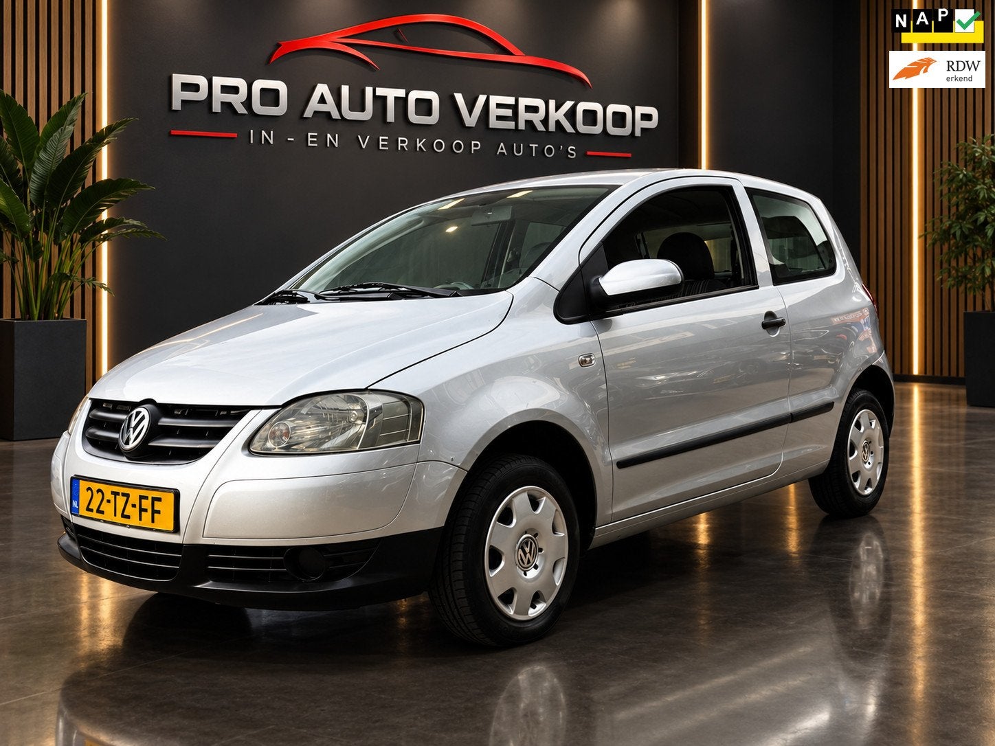 Volkswagen Fox 1.4 Trendline Carplay_Trekhaak_Airco, Auto's, Voorwielaandrijving, 15 km/l, 4 stoelen, Bedrijf