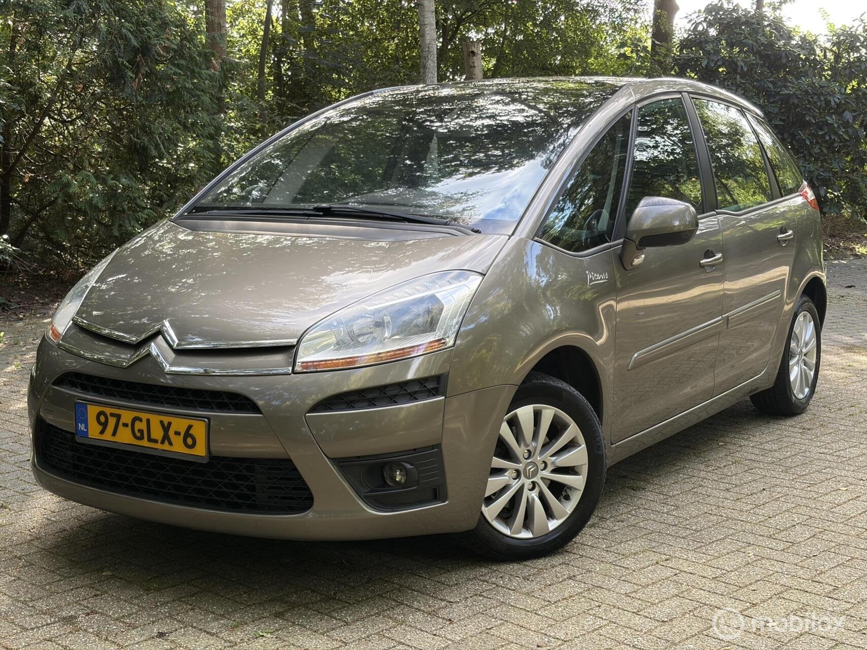 Citroen C4 Picasso 1.8-16V Lumière 5p...Apk sept.2027!, Auto's, Gebruikt, Zwart, 4 cilinders, Bruin