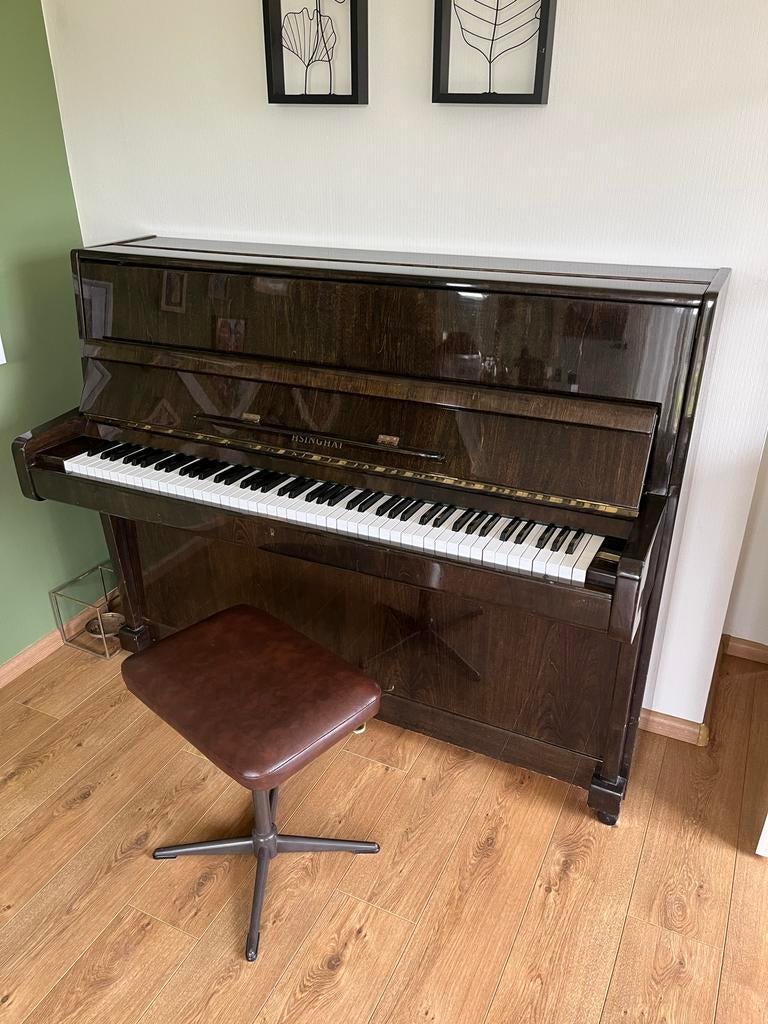 Hsinghai Piano - Donkerbruin, Gebruikt, Muziek en Instrumenten, Piano's, Ophalen, Gebruikt, Bruin, Piano