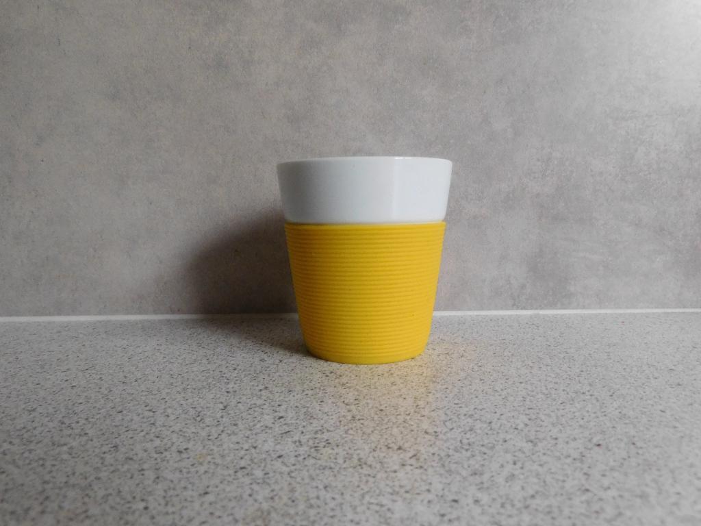 Mok 8x7,5 cm. 170 ml. Geel Bistro Bodum, Huis en Inrichting, Keuken | Servies, Ophalen of Verzenden, Zo goed als nieuw, Overige stijlen
