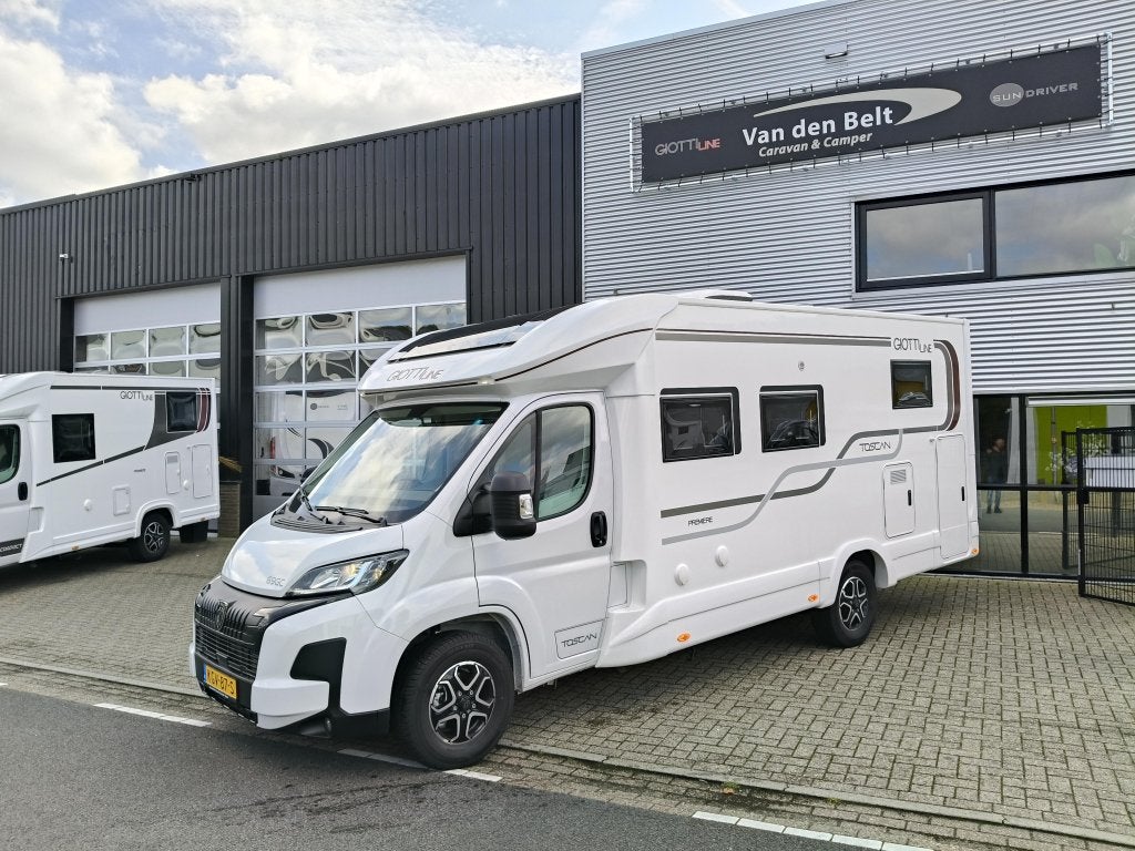 Foto 4 van Giottiline Toscan 69GC lengtebedden & hefbed 5 pers