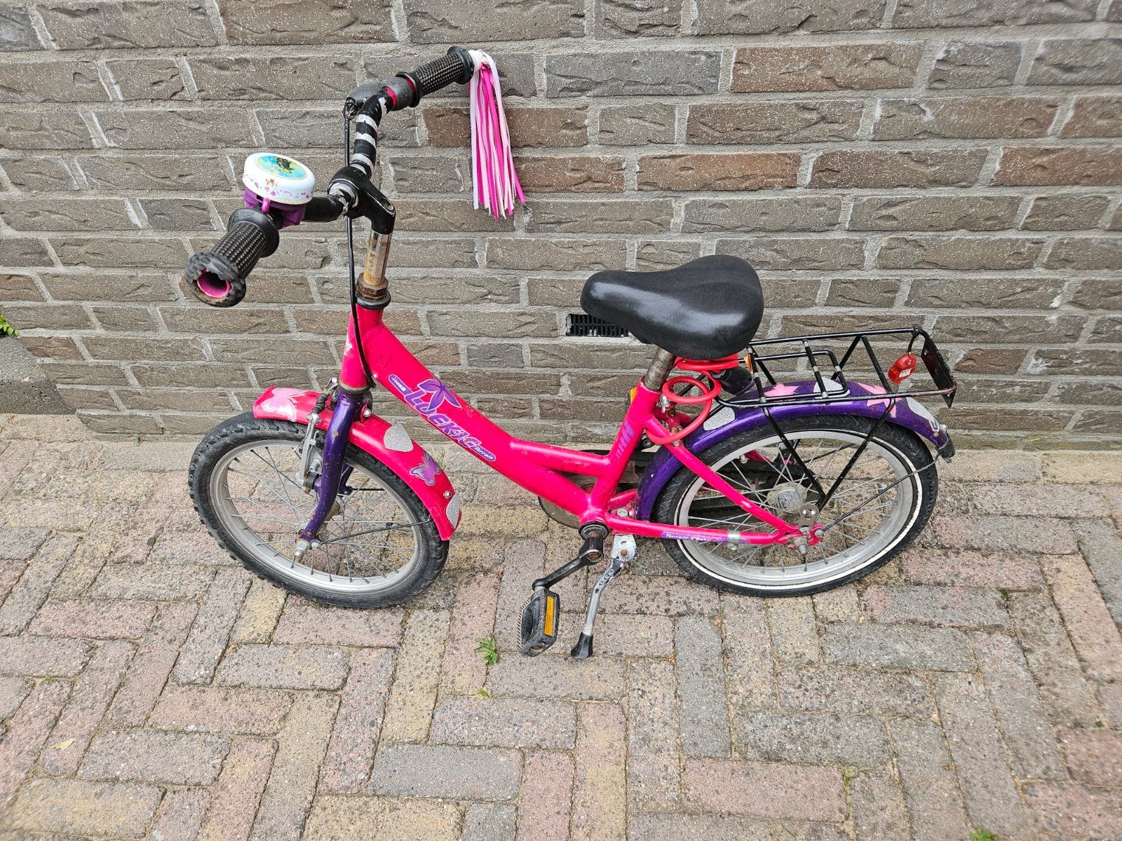 Loekie kinderfiets 16 inch met lekke achterband, Ophalen, Gebruikt, 16 tot 20 inch