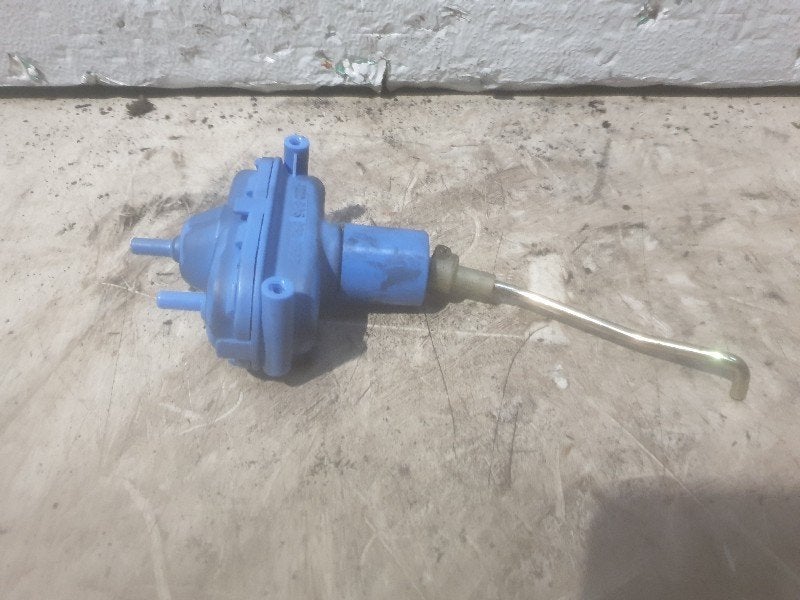 Centrale Vergrendeling Motor Achterklep 80 (B4) 1994, Gebruikt, Auto-Union-Straße  1, Ingolstadt 85057, , Duitsland, Info@audi.de