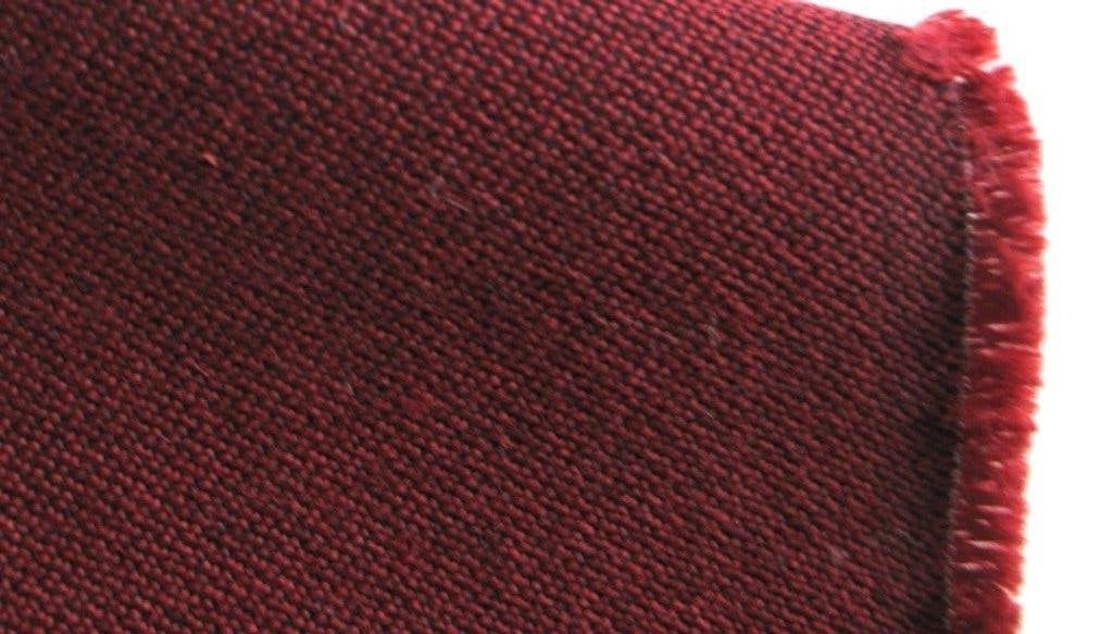Fanny Aronsen Alve 1034 bordeaux; restant VINTAGE meubelstof, Wol, 120 cm of meer, Nieuw, Ophalen of Verzenden