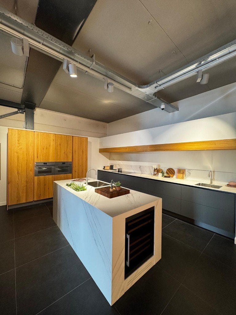 Exclusieve showroomkeuken, Van der Voet Keukens, Huis en Inrichting, Keuken | Complete keukens, Ophalen, Overige typen, Zo goed als nieuw