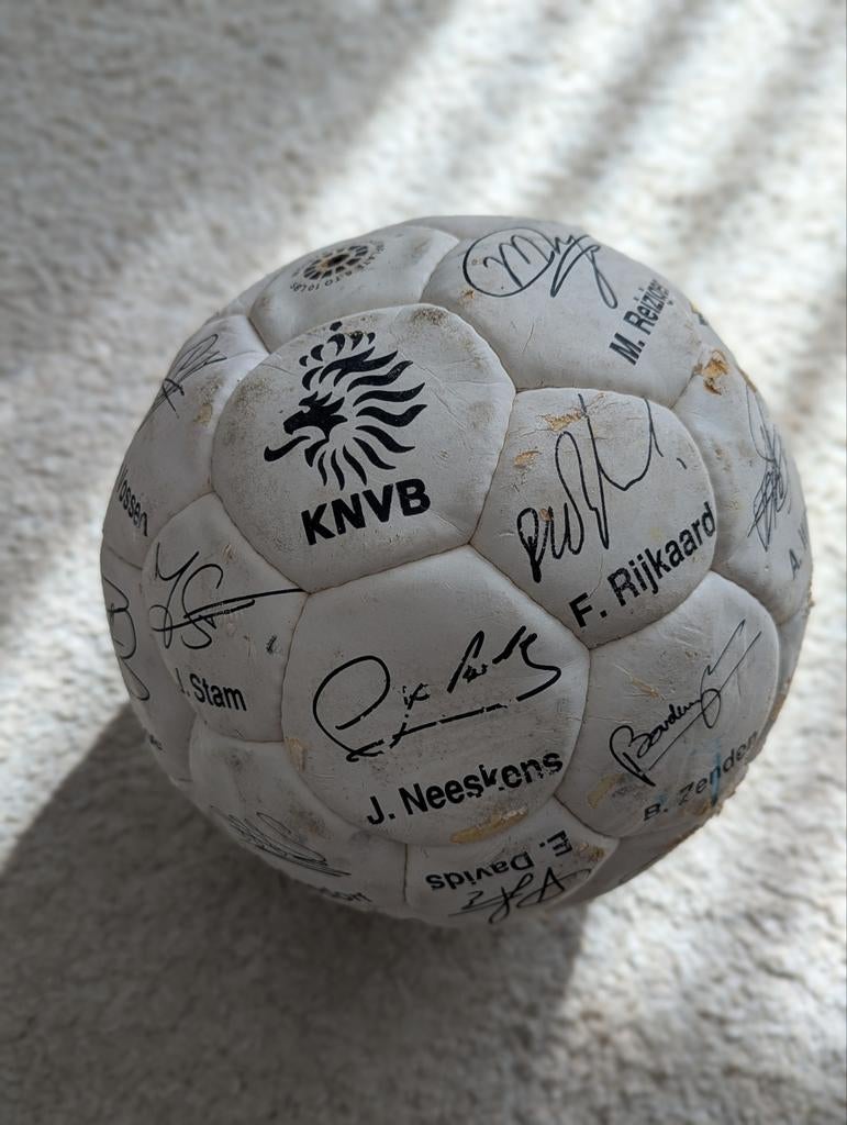 Voetbal met handtekeningen Nederlands elftal WK 1998, Maat XL, Ophalen, Bal