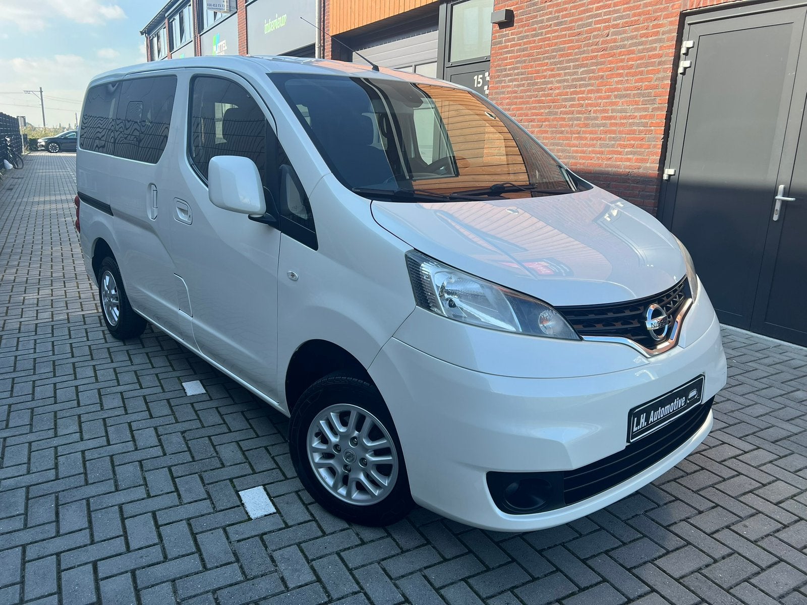 Nissan NV200 Evalia 7-Persoons | Navi | Cruise | 6/12 Mnd Ga, Auto's, Voorwielaandrijving, Dealer onderhouden, Stof, Zwart