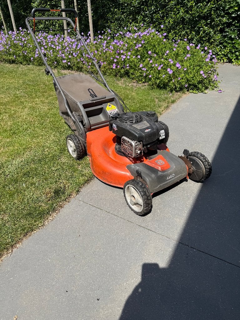 Zelfrijdende benzine grasmaaier Husqvarna 625EX, Tuin en Terras, Grasmaaiers, Ophalen, Cirkelmaaier, Gebruikt, Opvangbak