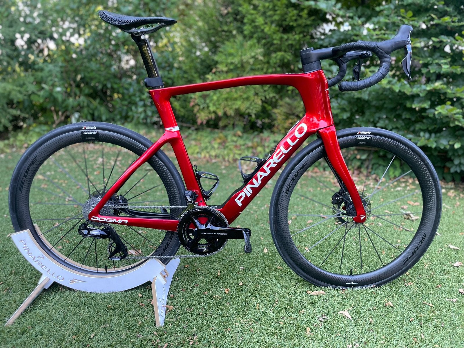 Pinarello Dogma F (2025) – 59.5 – Starry Red – ZIPP303S, Overige merken, Carbon, Heren, Ophalen of Verzenden