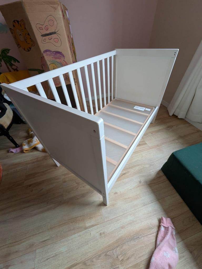 SUNDVIK Ikea meegroei bed, met matras, HEMA peuterdekbed, Gebruikt, Minder dan 140 cm, Minder dan 70 cm, Ophalen