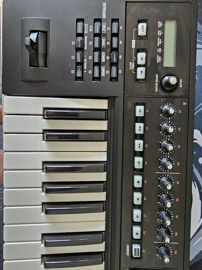 Roland A-800 Pro MIDI Keyboard, Ophalen, 61 toetsen, Zo goed als nieuw, Roland
