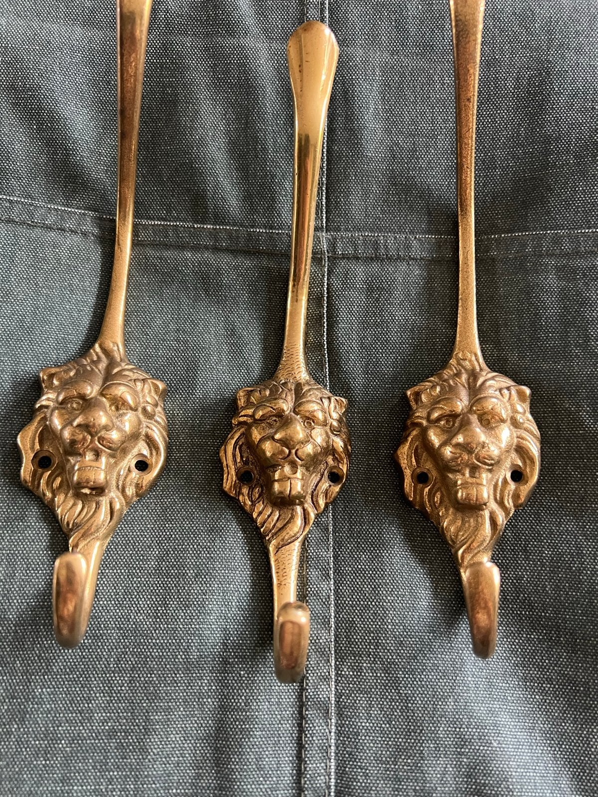3 koperen Wandhaken met Leeuwenkop, Ophalen of Verzenden, Gebruikt