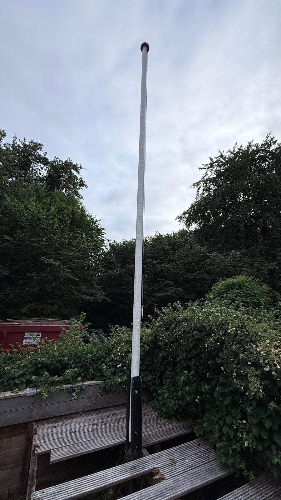 Hoge vlaggenmast met stevige voet, Tuin en Terras, Tuinstekers, Ophalen, Gebruikt