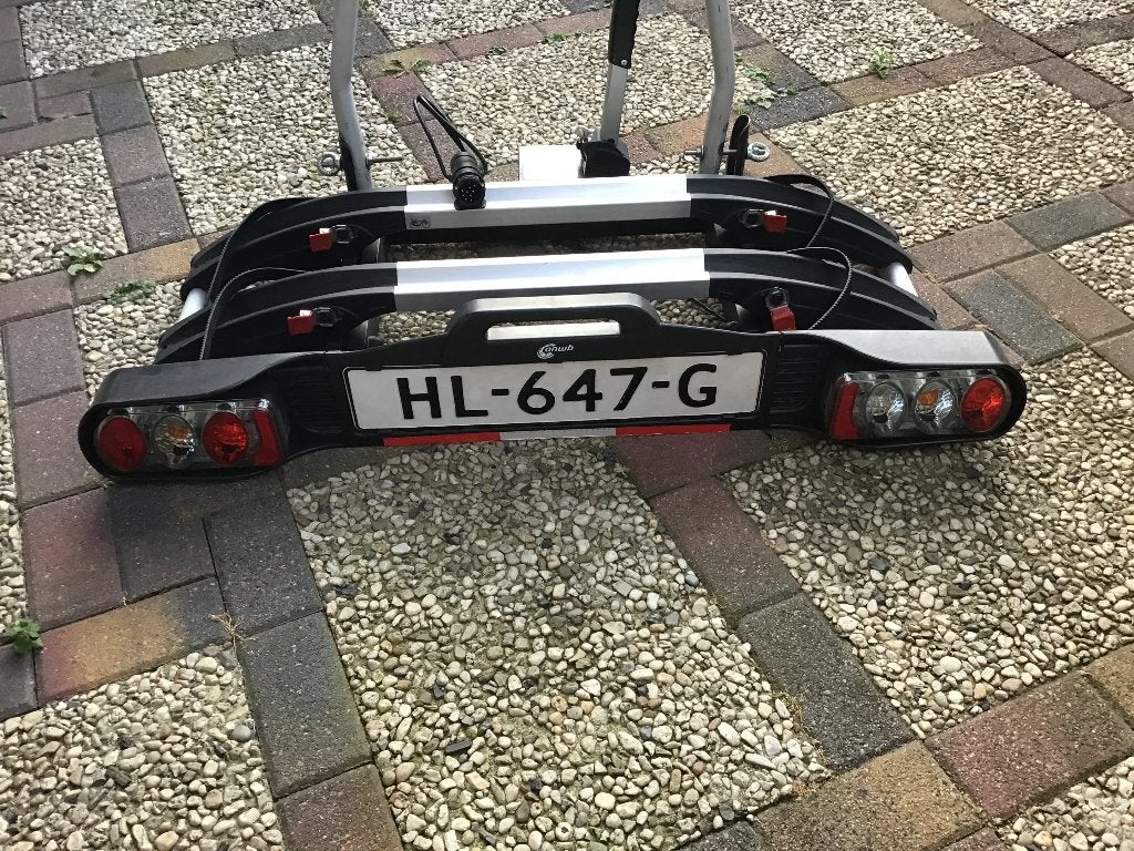 Fietsendrager merk thule, voor twee electrische fietsen, Auto diversen, Fietsendragers, Ophalen, Gebruikt, 2 fietsen, Trekhaakdrager