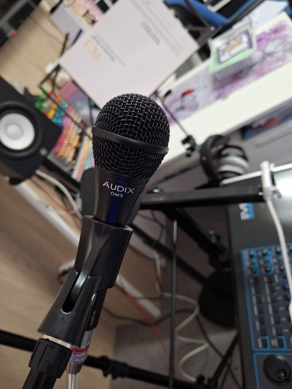 Audix OM5 microfoon + hengelstatief, Muziek en Instrumenten, Microfoons, Ophalen of Verzenden, Zo goed als nieuw