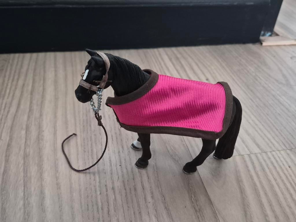 Schleich paard met halster en deken, Ophalen of Verzenden, Zo goed als nieuw, Jongen of Meisje