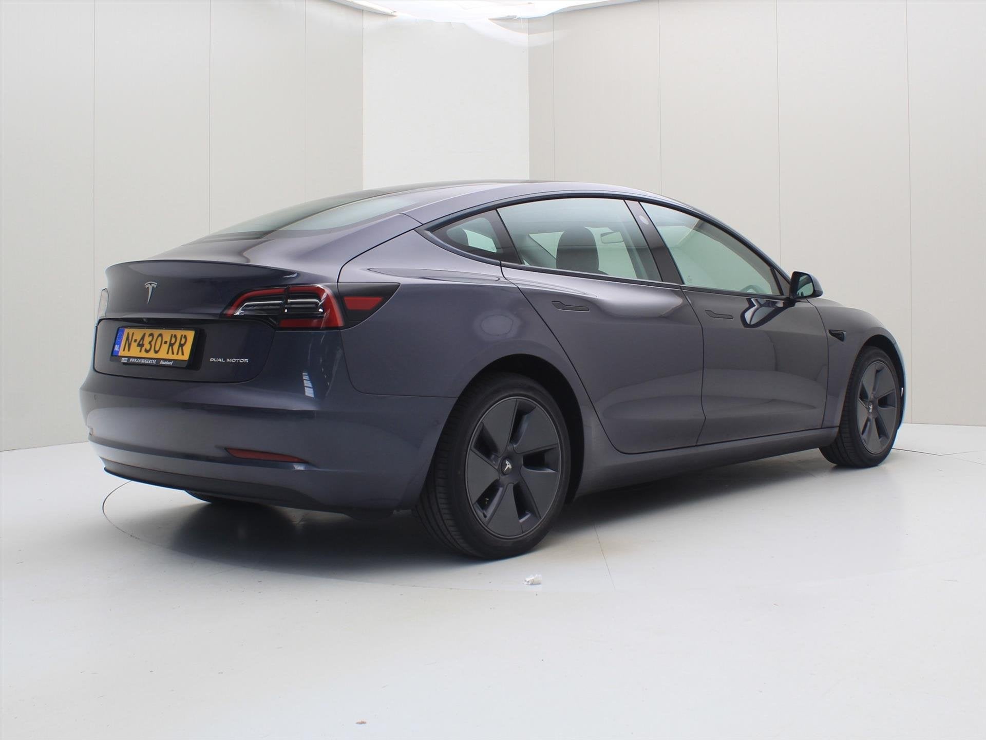 Tesla Model 3 Long-Range AWD 351pk 75 kWh FACELIFT [ WARMTEP, Auto's, Tesla, Automaat, Gebruikt, Zwart, Origineel Nederlands