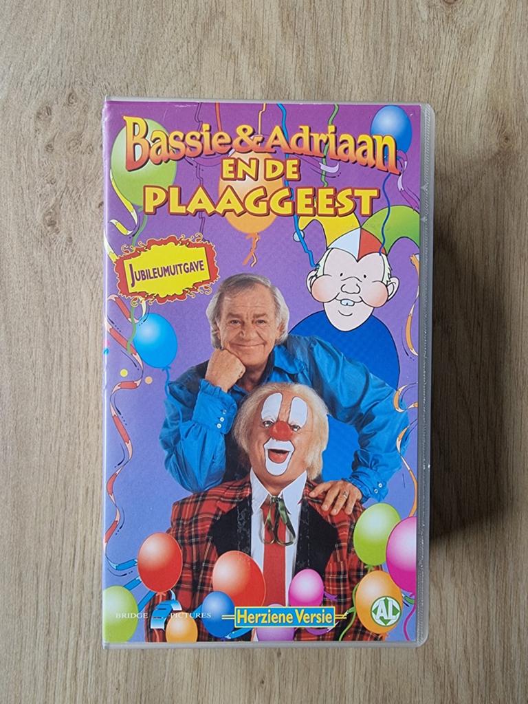 Bassie & Adriaan Box met 2 videobanden, Cd's en Dvd's, Alle leeftijden, Ophalen of Verzenden