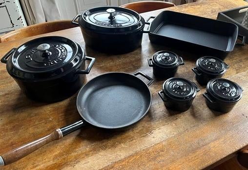Lava cooking pannen gietijzer zwart zo goed als nieuw SET, Ophalen, Zo goed als nieuw, Gietijzer, Pannenset