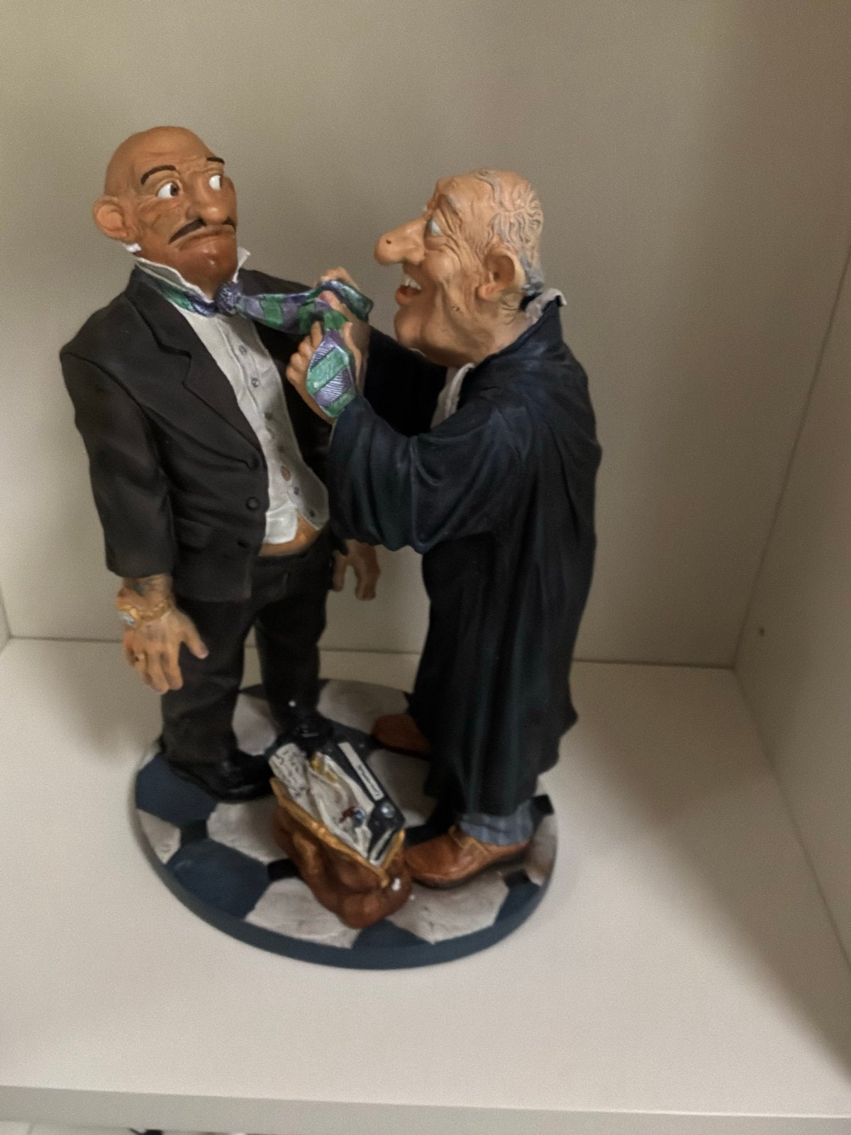 Profisti beeld: Advocaat met cliënt, ca. 35 cm hoog, Ophalen of Verzenden, Zo goed als nieuw, Mens