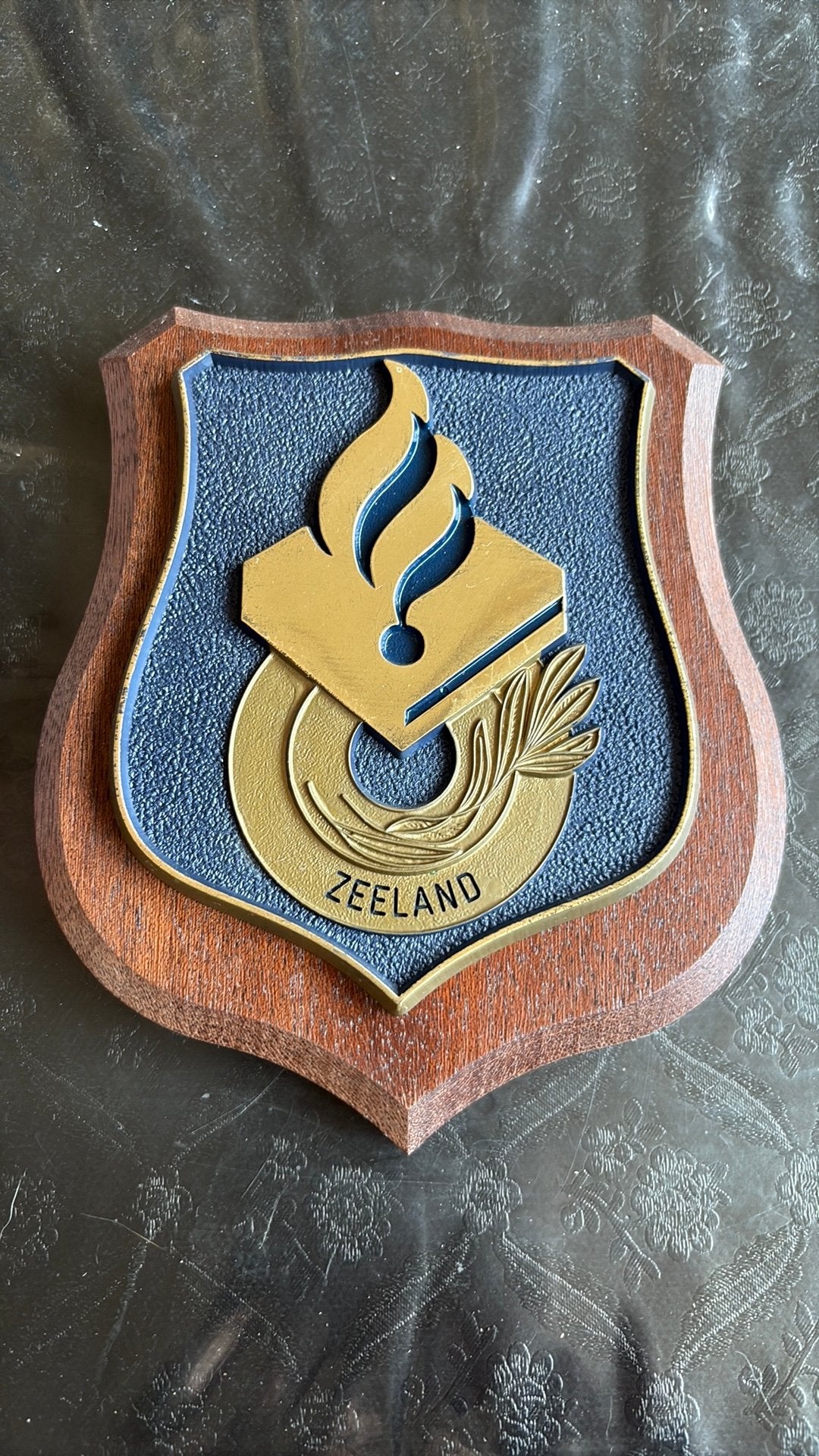 Houten Wapenschild Korpsbrevet Regionale PolitiekorpsZeeland, Ophalen of Verzenden, Landmacht, Nederland