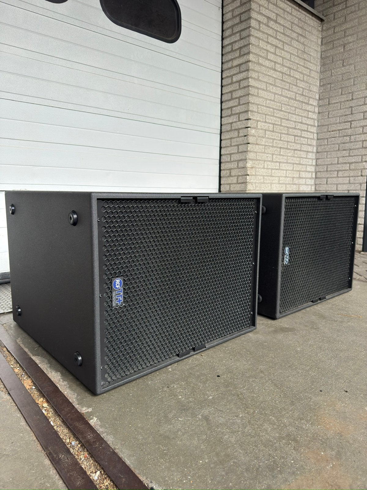 2x RCF TTS 18A MK2 Subwoofers Met Hoezen, Ophalen, Zo goed als nieuw, Subwoofer, Overige merken