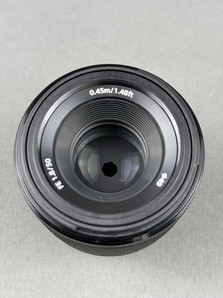 Sony FE 50mm f1,8, Audio, Tv en Foto, Fotografie | Lenzen en Objectieven, Ophalen, Zo goed als nieuw, Standaardlens