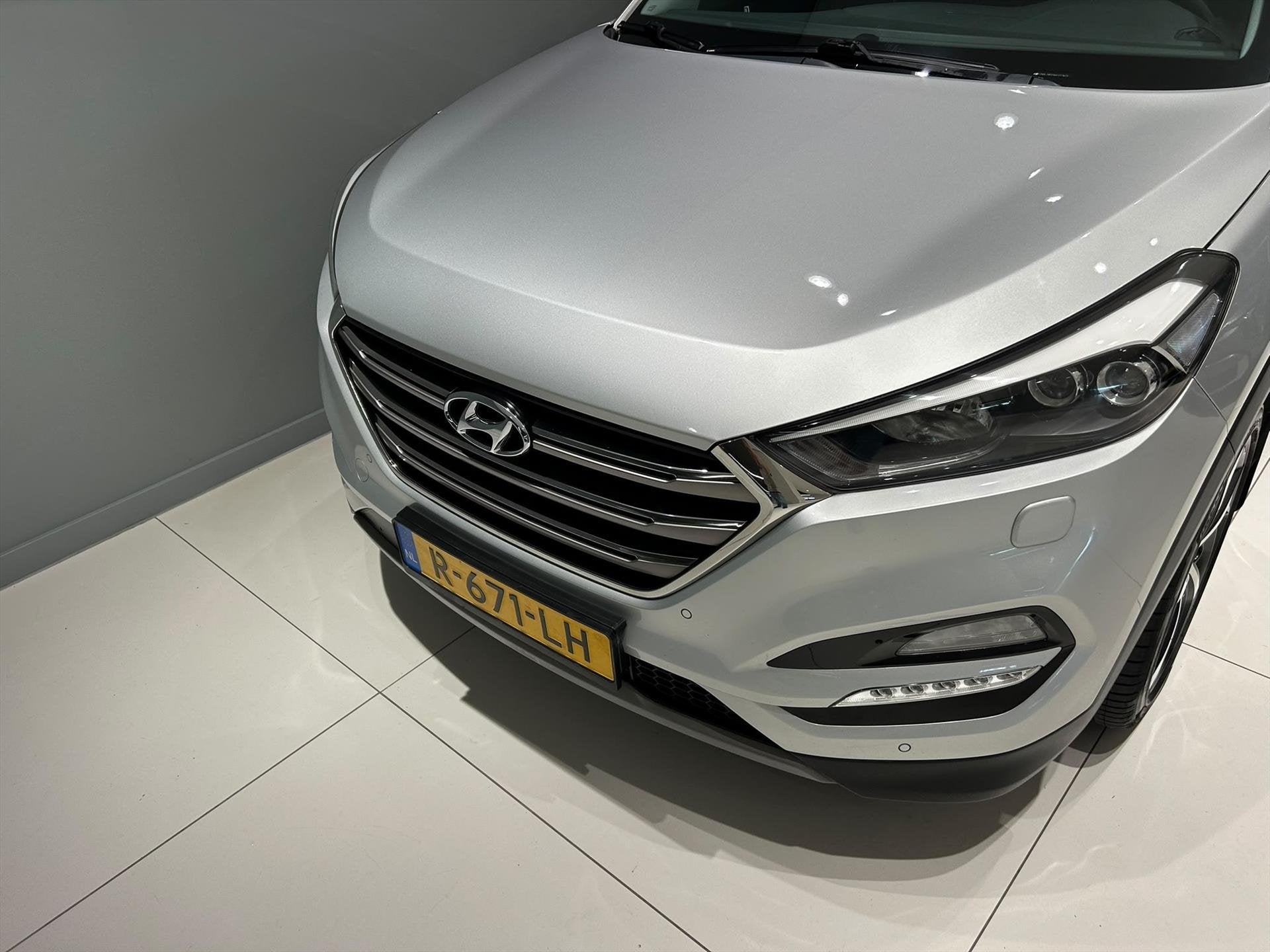 HYUNDAI Tucson 1.6 T-GDi 177pk ! Premium Pano Leder Trekhaak, Auto's, Gebruikt, 4 cilinders, Leder, Handgeschakeld