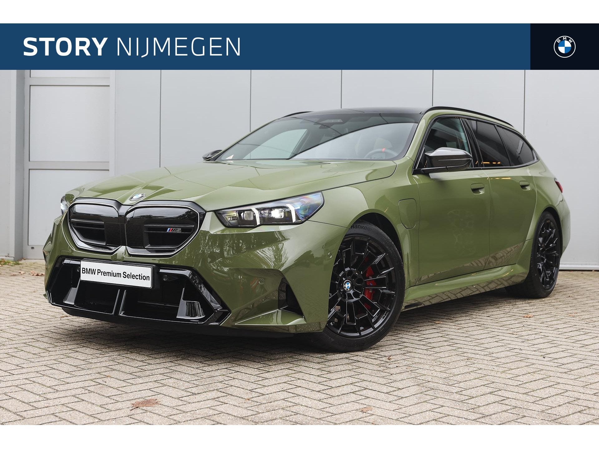 BMW M5 Touring Automaat / M Drive Professional / Bowers & Wi, Gebruikt, 4395 cc, Vierwielaandrijving, 5-Serie