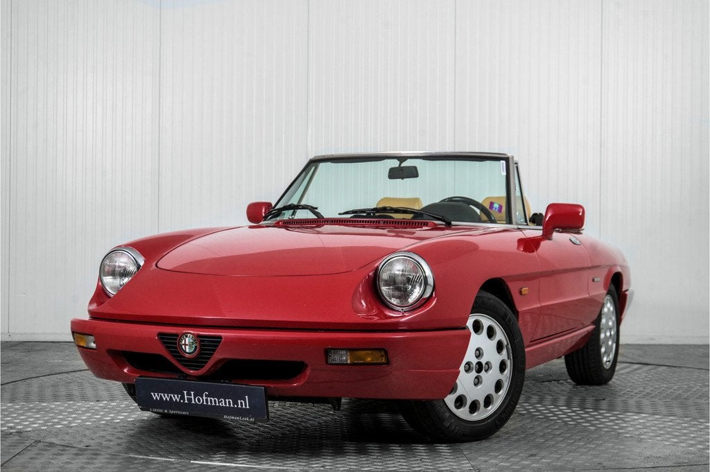 Alfa Romeo Spider 2.0 (bj 1991), Auto's, Achterwielaandrijving, Gebruikt, Cabriolet, 400 kg