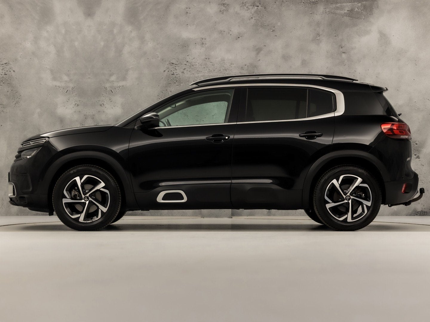Citroën C5 Aircross 1.6 PureTech Sport 181Pk Automaat (APPL, Auto's, 12 maanden, Gebruikt, 4 cilinders, C5 Aircross