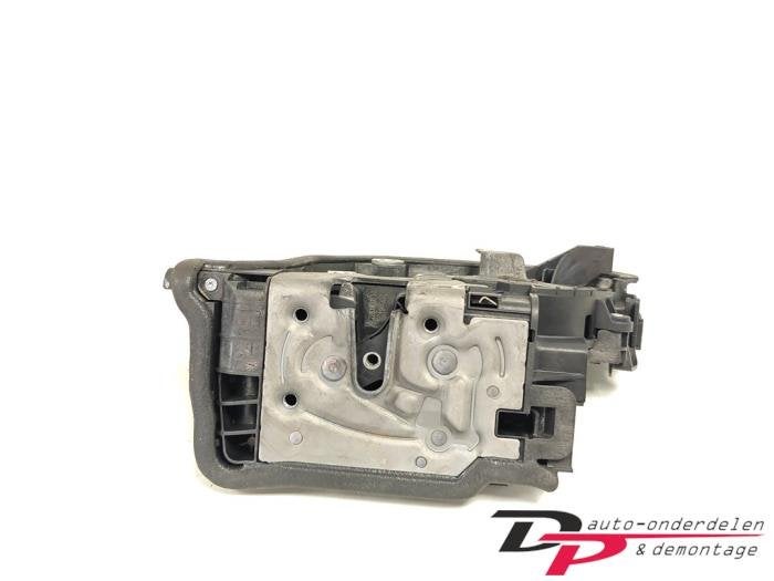 Deurslot Mechaniek 4Deurs links-voor van een Mini Countryman, Gebruikt, -, -, Ophalen of Verzenden