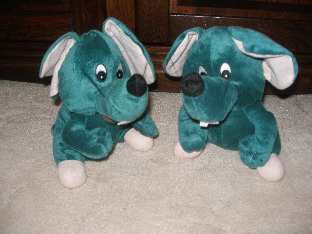 NIEUW 2 pluche groene knuffelmuisjes SUPER ZACHT 28 cm, Ophalen of Verzenden, Nieuw, Overige typen