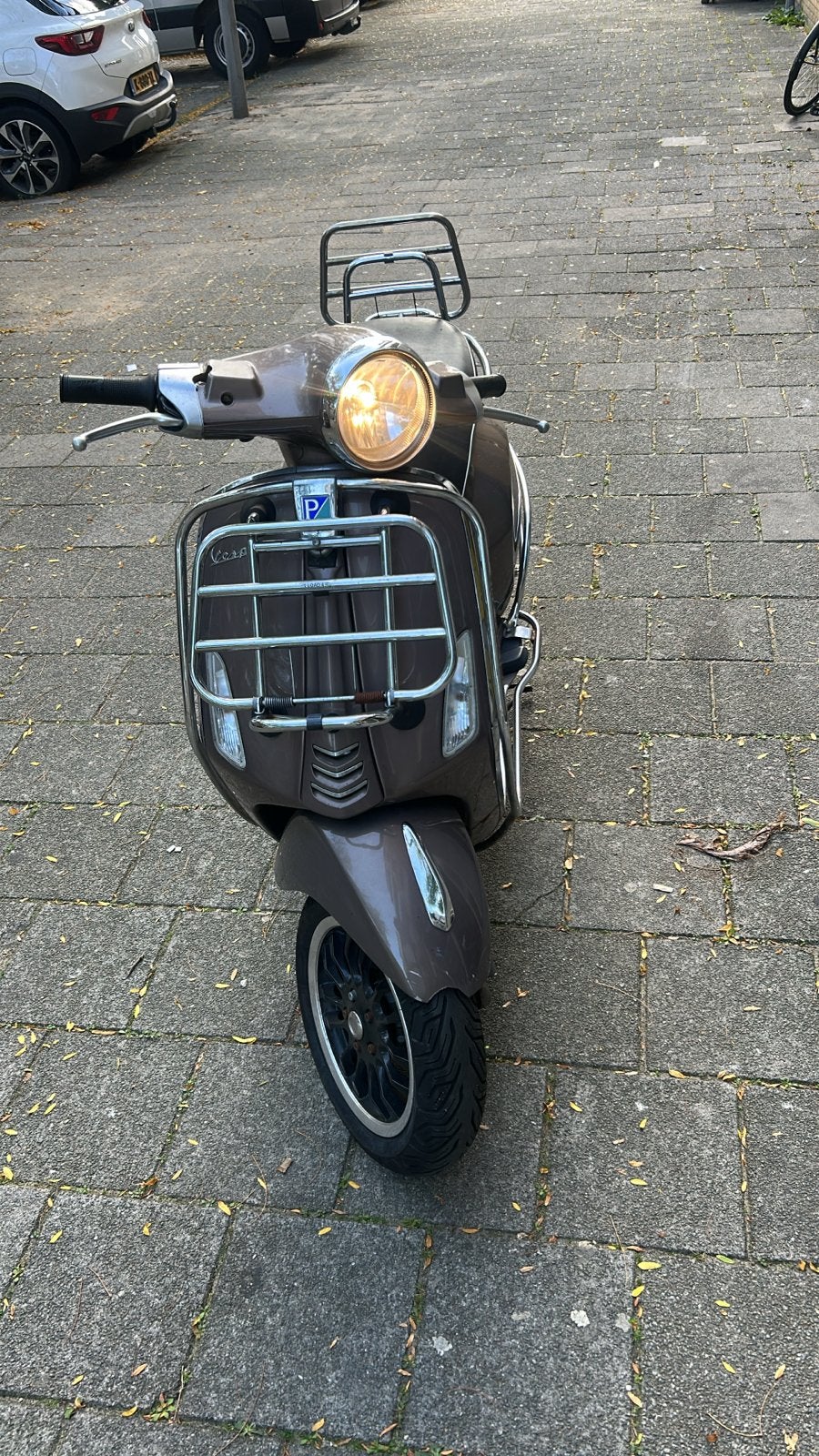 Vespa Primavera - Stijlvolle en betrouwbare scooter, Fietsen en Brommers, Ophalen of Verzenden, Gebruikt, Maximaal 45 km/u, Overige modellen