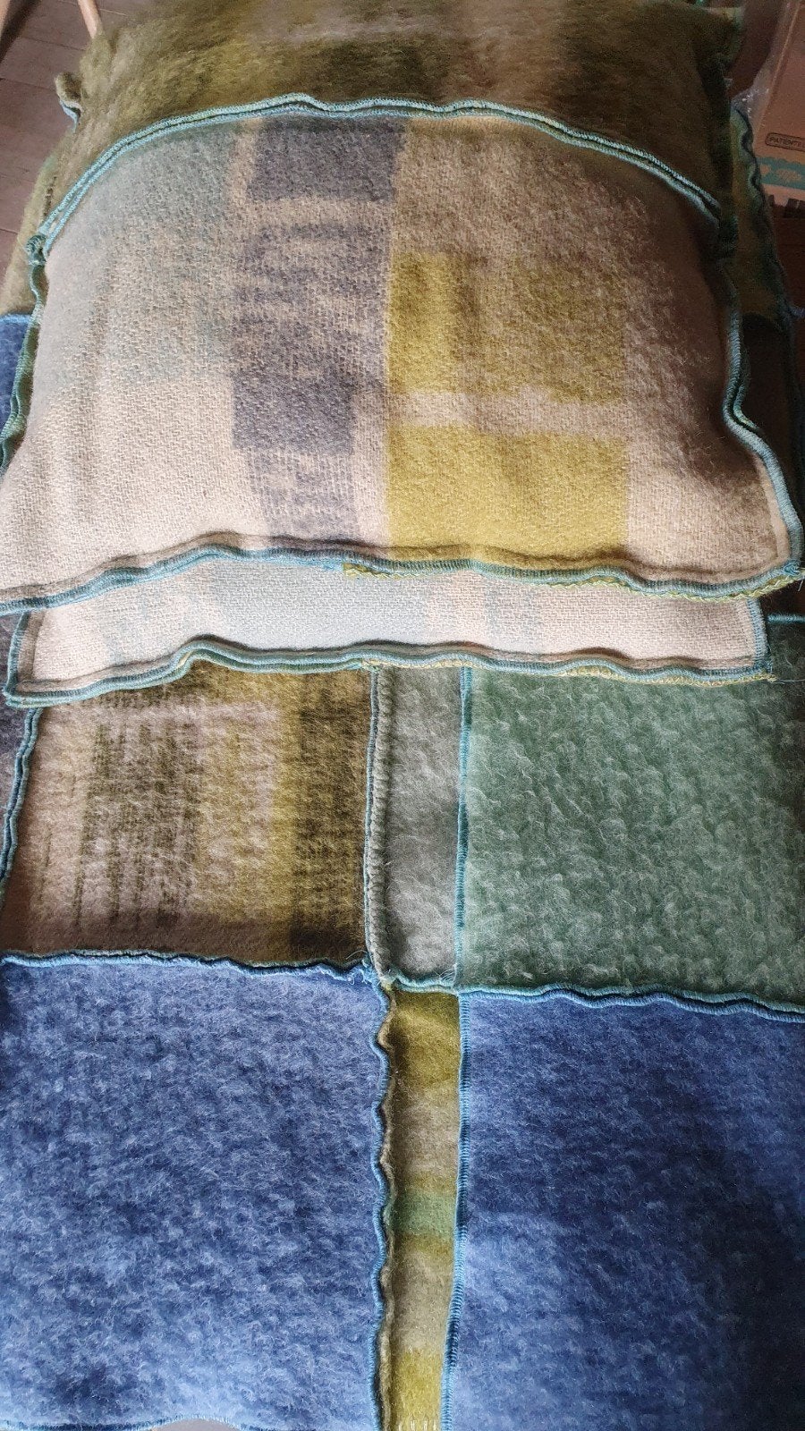 Patchwork Wollen Deken met 2 Kussens - Handgemaakt, Ophalen of Verzenden