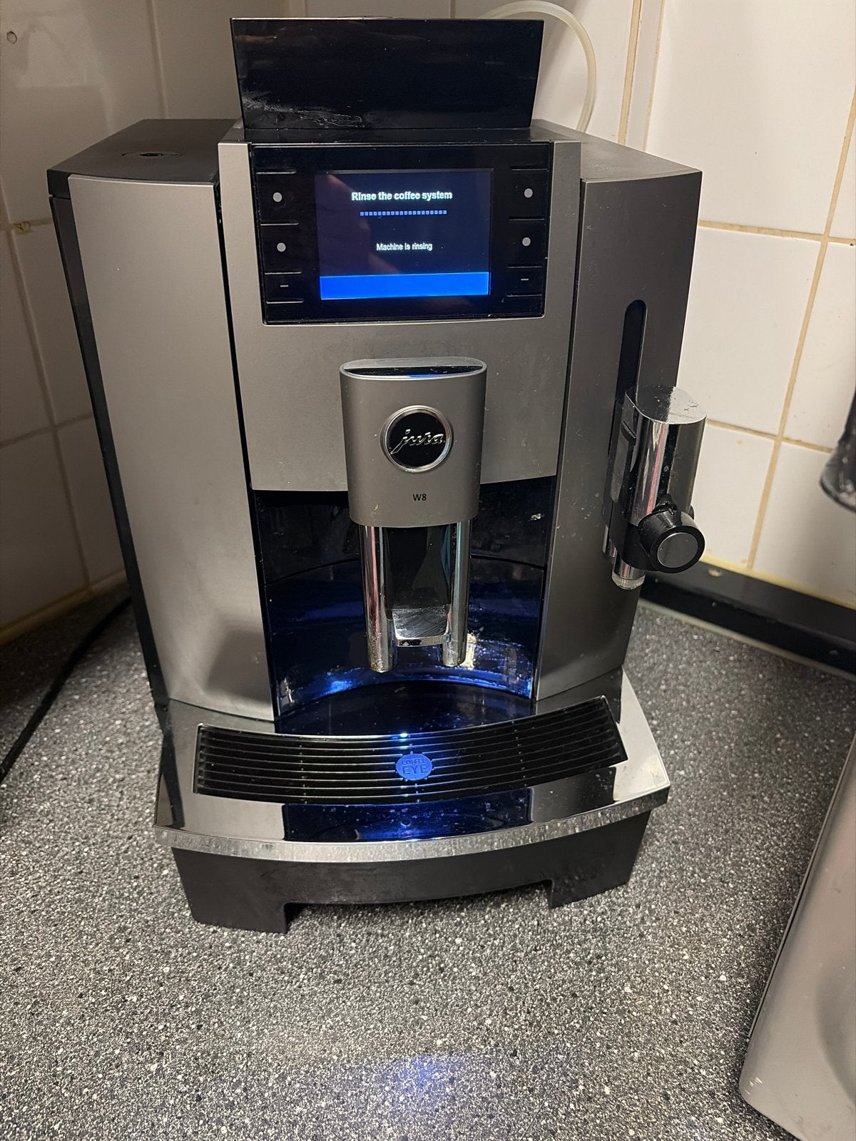 Jura w8 volautomatische Koffiemachine - Zo goed als nieuw