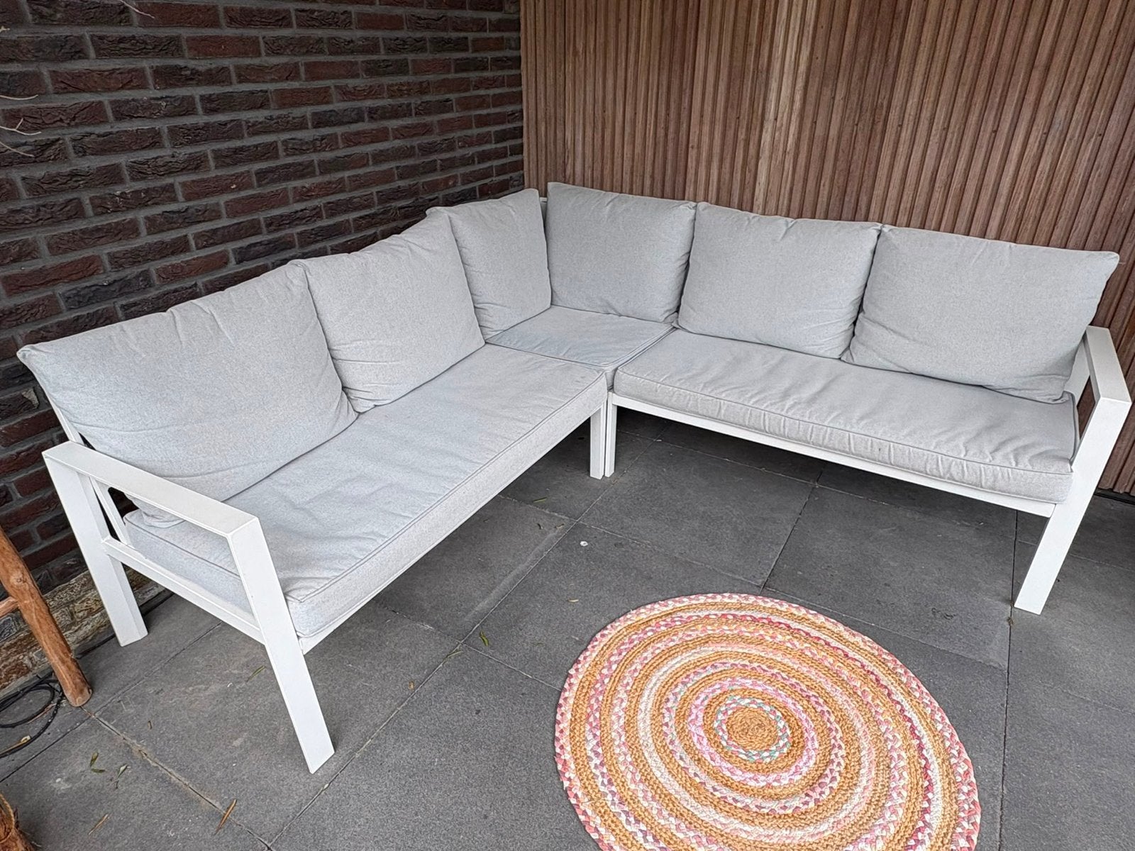 Witte aluminium loungebank in 3 delen met kussens, Tuin en Terras, Ophalen, 5 zitplaatsen, Gebruikt, Aluminium