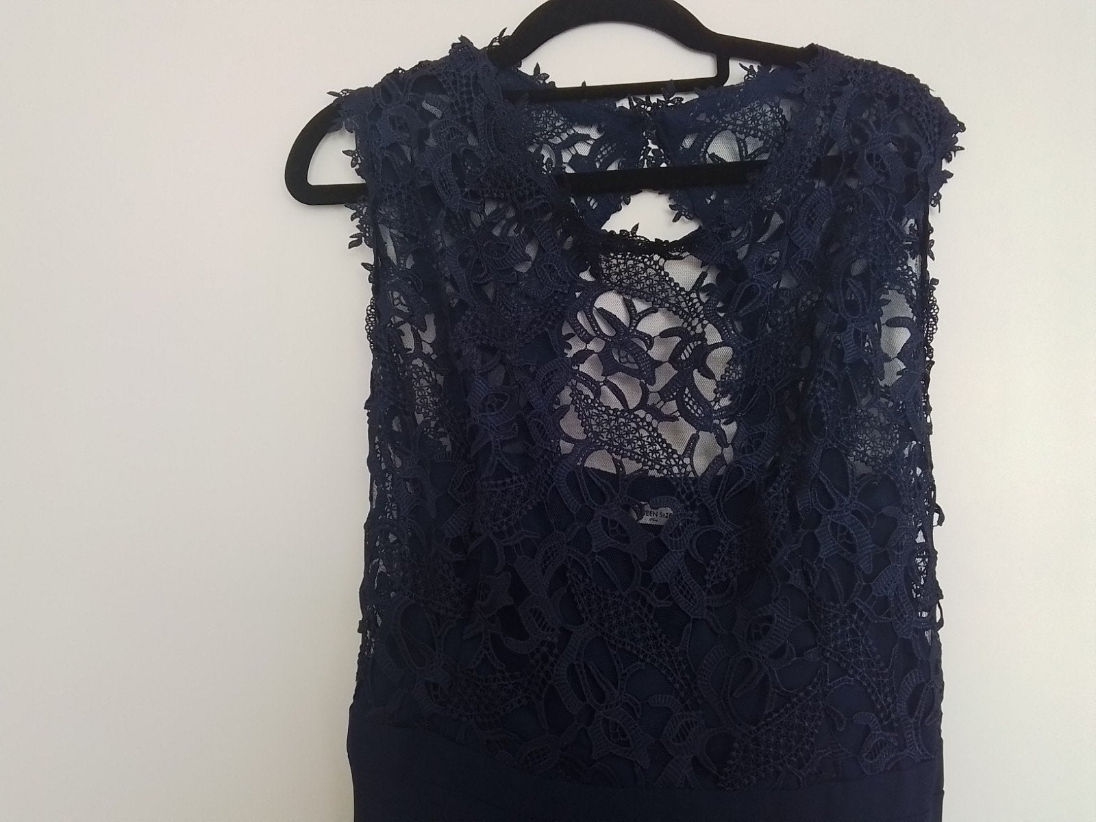 Galajurk maat L.  Blauw. Rok is gevoerd. Met kant. Als nw., Galajurk, Blauw, Maat 42/44 (L), Ophalen of Verzenden