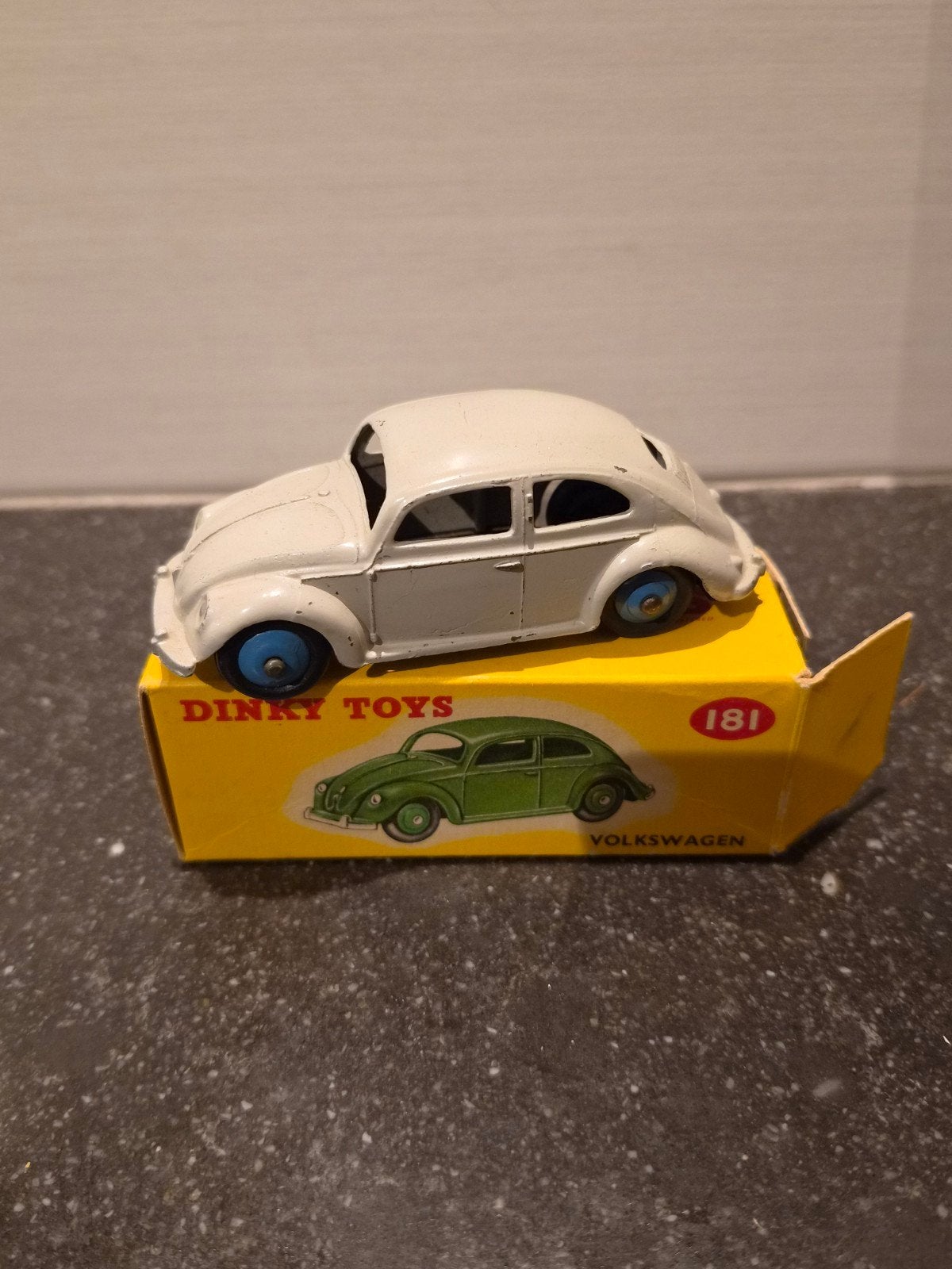 Dinky Toys Volkswagen Kever 181 - Zo goed als nieuw, Ophalen of Verzenden, Zo goed als nieuw, Auto
