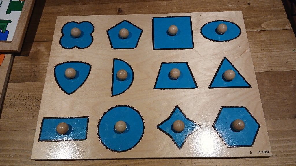 Vormenpuzzel rolf kleuterklas, Ophalen, 10 tot 50 stukjes, Zo goed als nieuw, Van hout