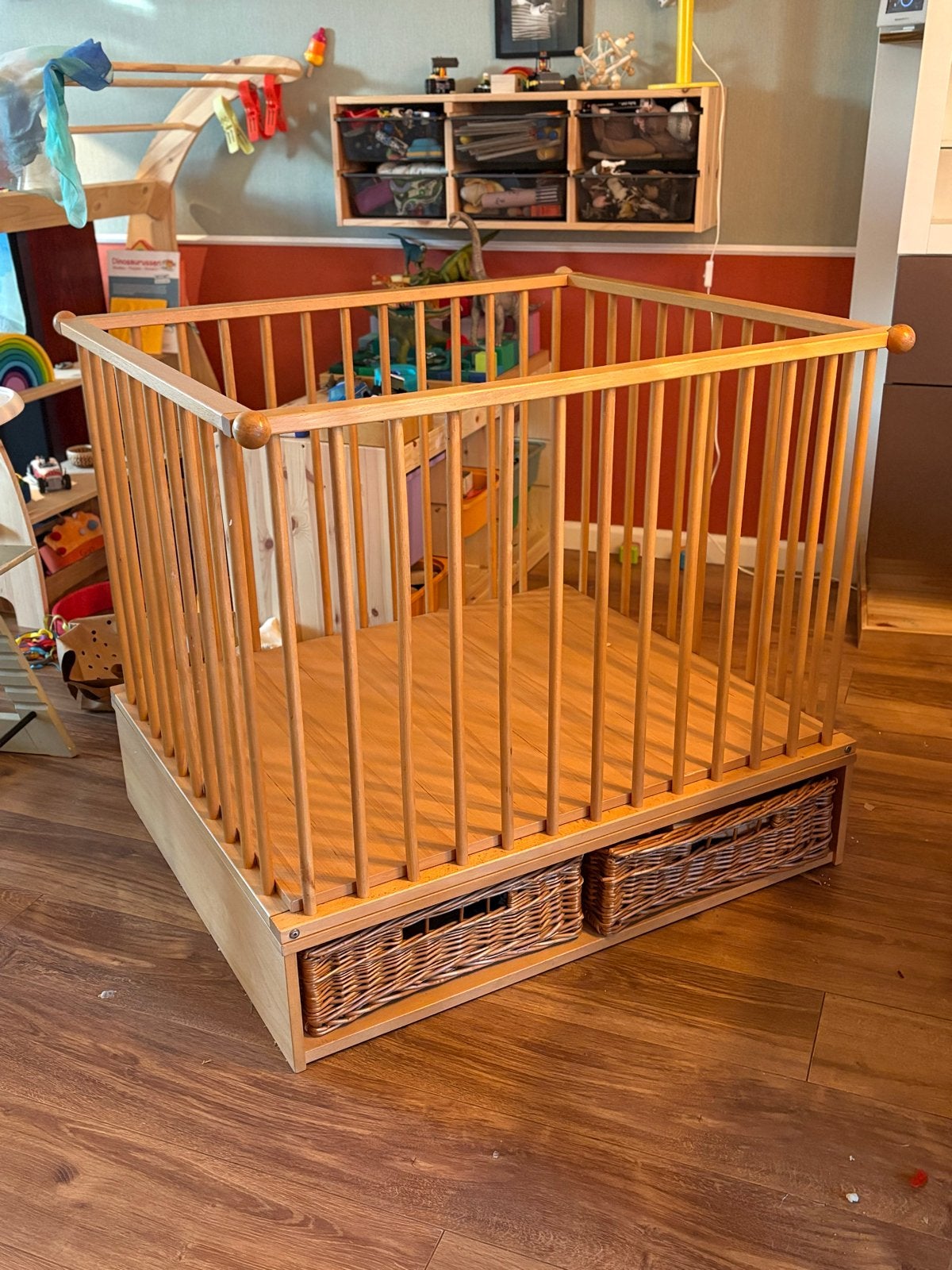 Box met rieten manden, Kinderen en Baby's, Boxen, Ophalen, Gebruikt, Vierkant, In hoogte verstelbaar
