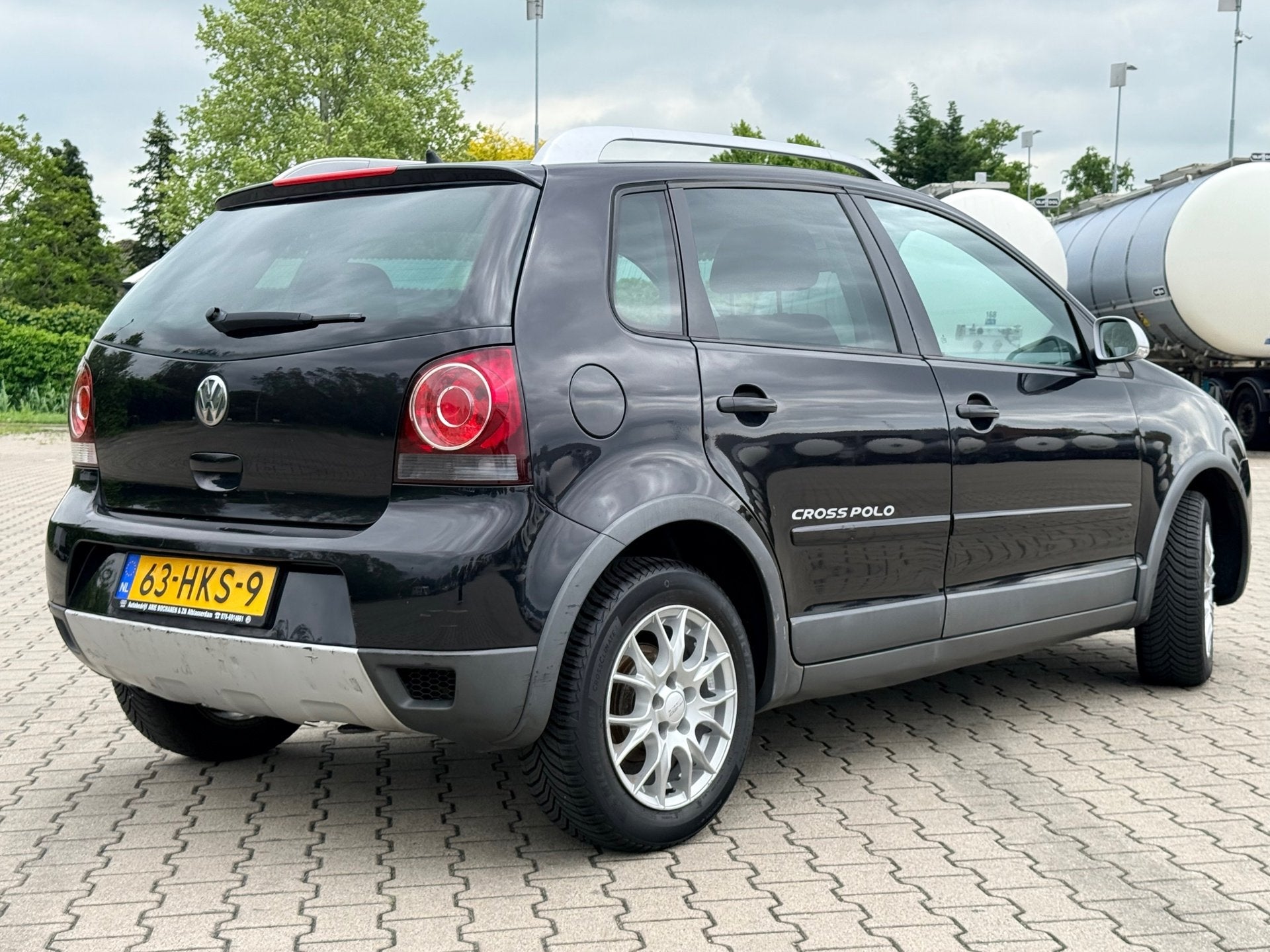 Volkswagen Polo 1.4-16V Cross, Gebruikt, Zwart, Origineel Nederlands, Bedrijf