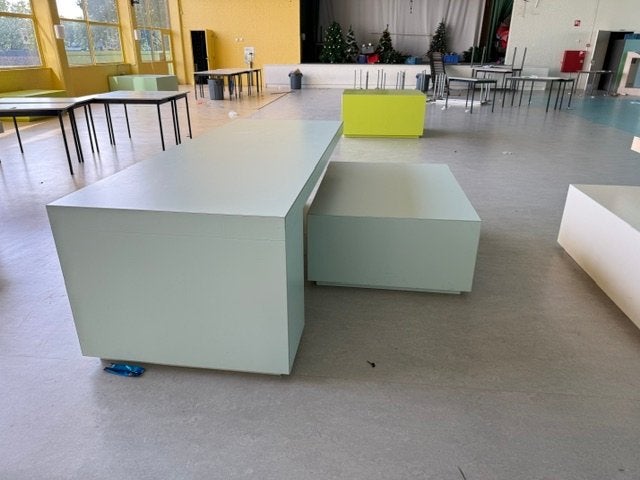 Moderne bankjes en tafels voor diverse ruimtes, Ophalen, Overige materialen, Gebruikt, 50 tot 100 cm