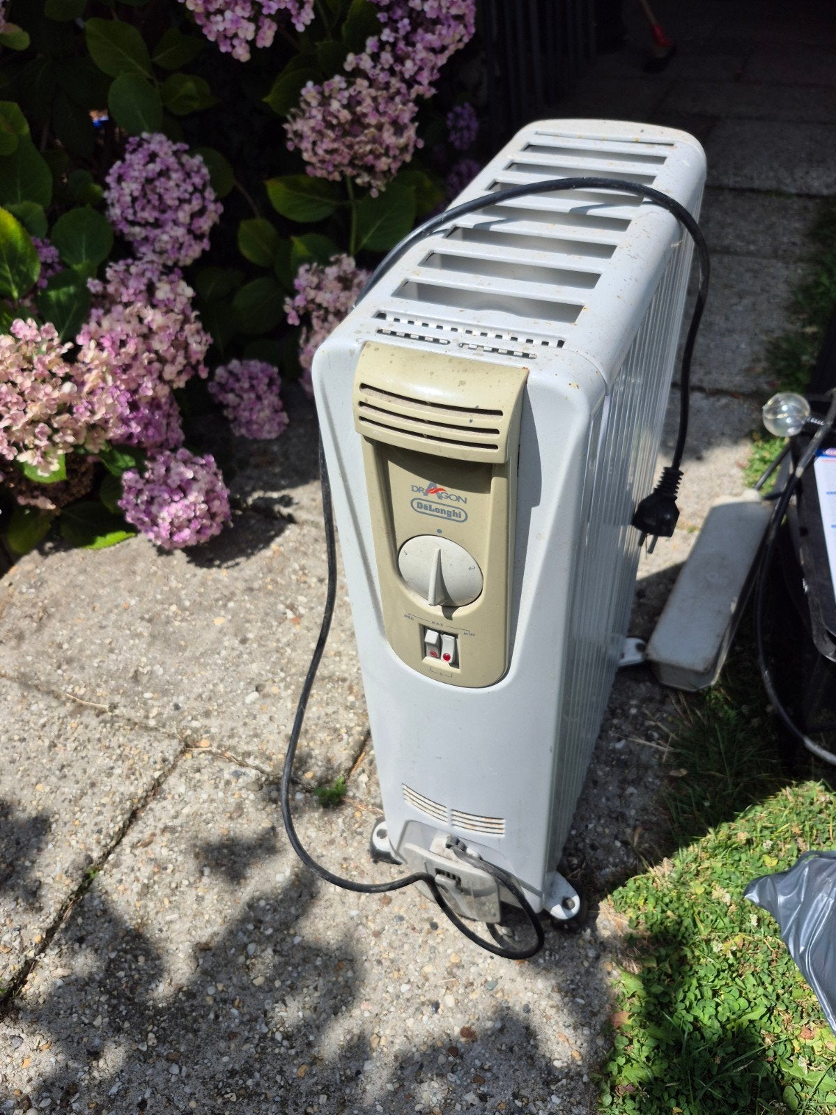 Gratis De'Longhi elektrische olieradiator HM 082021, 2000W, Ophalen of Verzenden