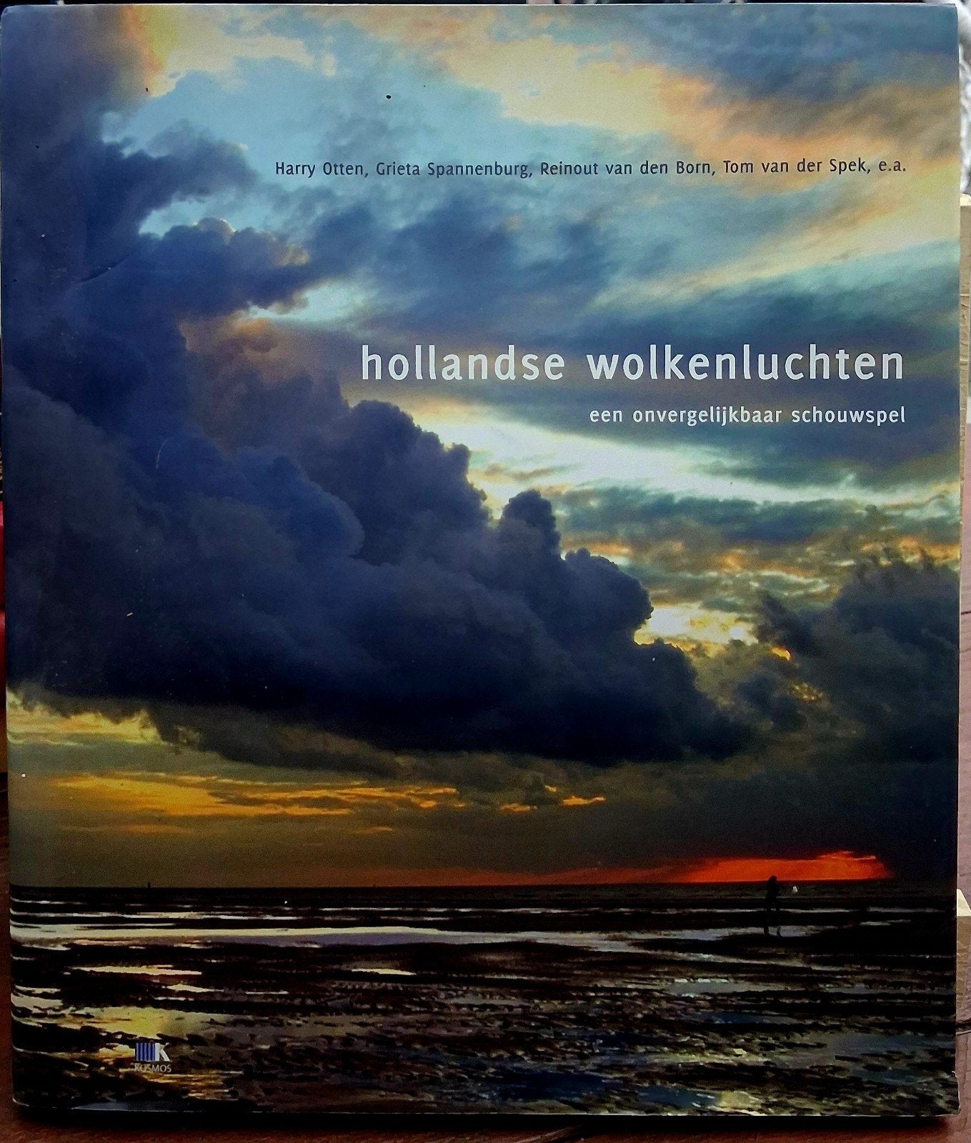 Hollandse Wolkenluchten - Harry Otten (Fotoboek), Ophalen of Verzenden, Zo goed als nieuw, Fotografie algemeen, Harry Otten