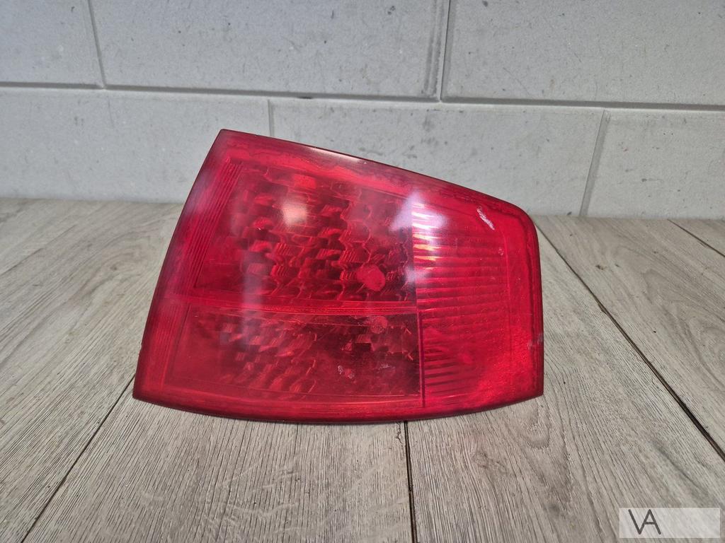 Achterlicht rechts carrosserie Audi A8 d3 2002 - 2006 €125, Gebruikt, -, -, -