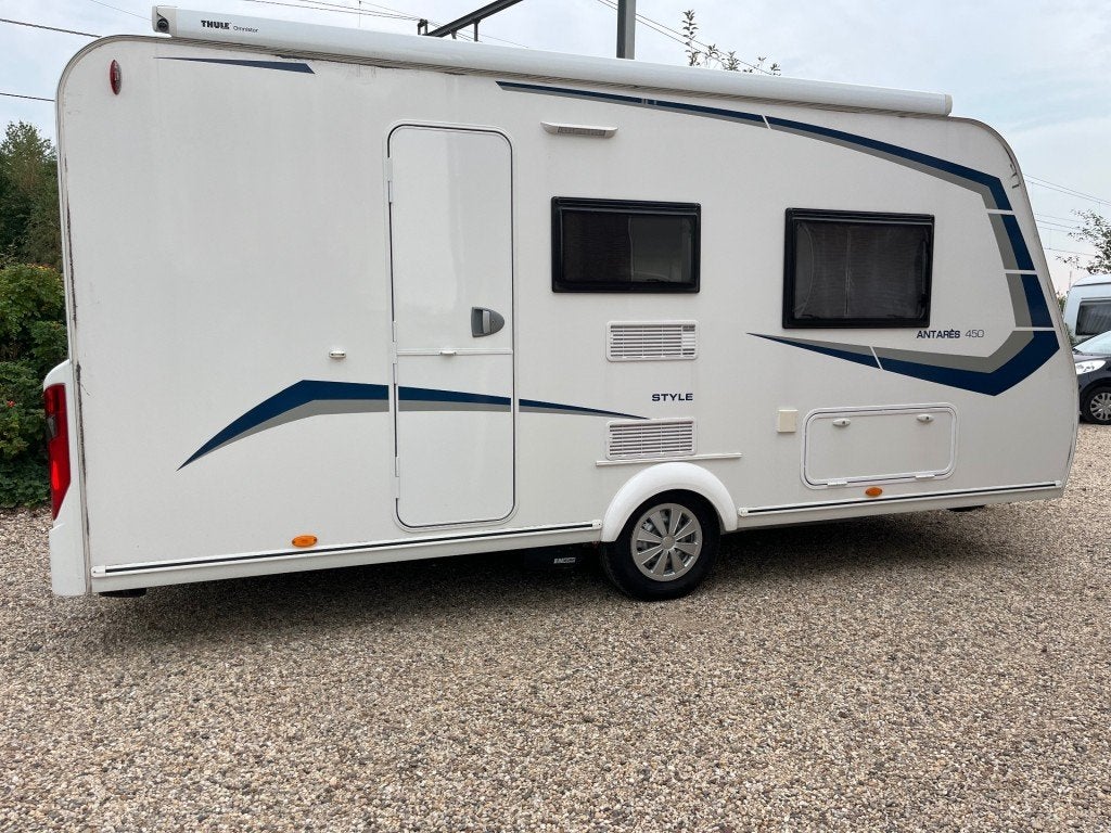 Caravelair 450 Antares 977 kg (2021) Enkele bedden, Trigano VDL (Caravelair), Bedrijf, Koelkast, 4 tot 5 meter