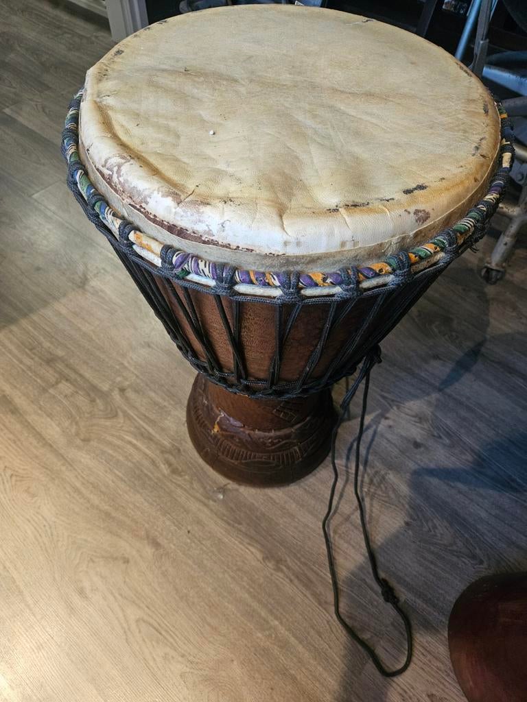 Djembé met kapot vel - voor reparatie of decoratie, Ophalen, Gebruikt, Trommel