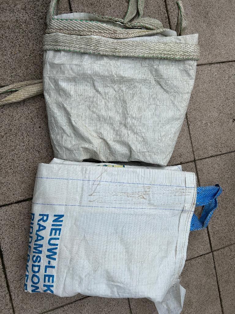 2x Bigbags / Puinzakken / Zakken 1m2 / 1 Kuub, Doe-het-zelf en Verbouw, 100 cm of meer, Opvouwbaar, 60 cm of meer, Overige typen