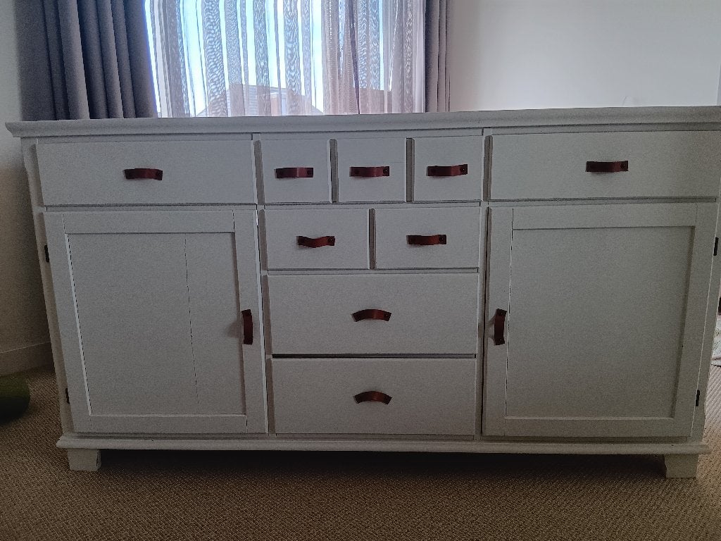 Dressoir ikea, geverfd., Huis en Inrichting, Kasten | Dressoirs, Gebruikt, 150 tot 200 cm, 25 tot 50 cm, Met lade(s), Met deur(en)